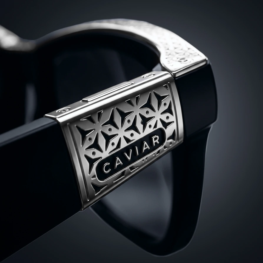 The same plaque in the silver edition: the ornament is crafted in white metal